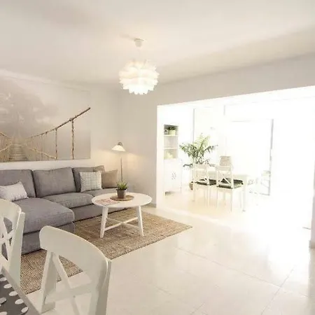 Ground Floor Apartment Suite With Private Garden, Los Charcos Costa Teguise Exterior photo